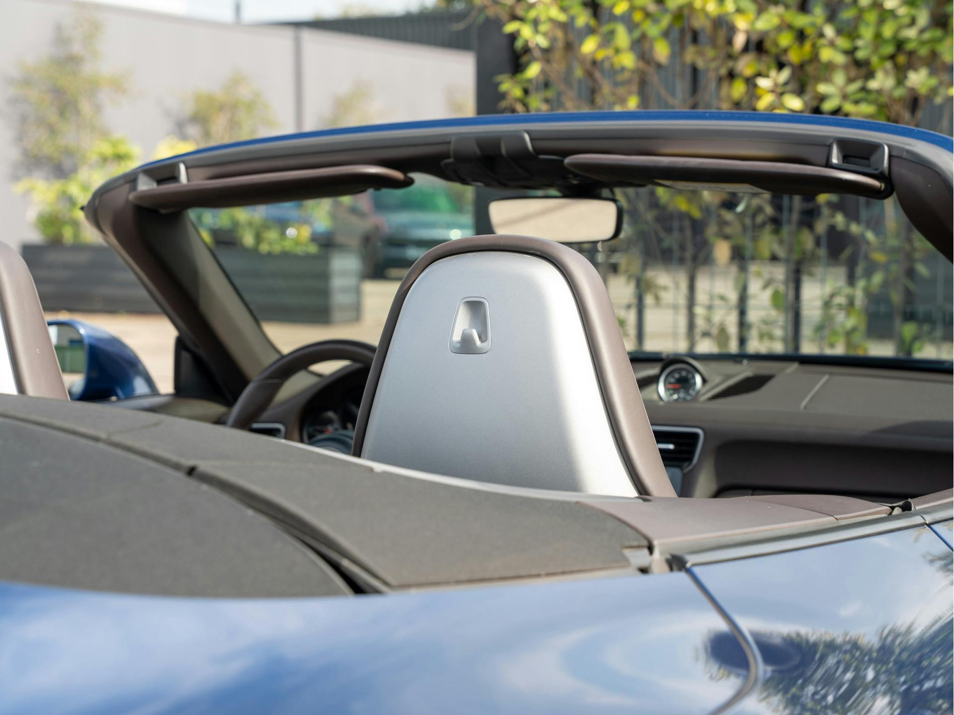 Porsche 911 Cabrio 3.0 Carrera 4 GTS | Blue Metallic Wrap | Bose | Adaptieve Sport-Stoelen